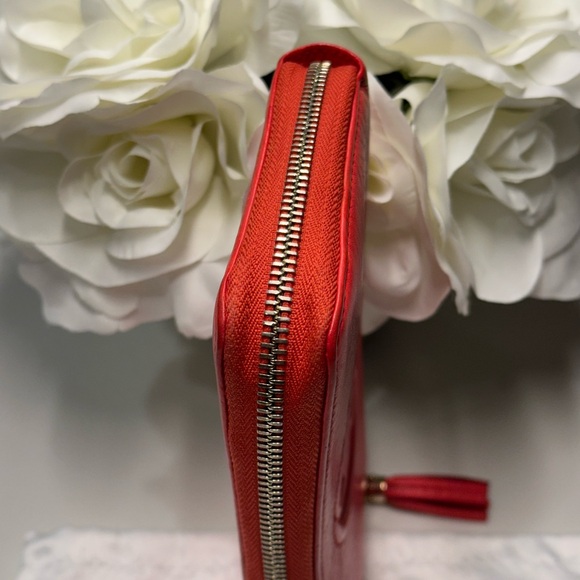 Gucci Red Coral Soho Interlocking GG Leather Zip Around Wallet + Gucci Dust Bag - Picture 8 of 16